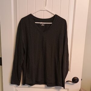 Natural Reflections Everyday Wear, Vneck, Dark Gray Long Sleeve-Bass Pro Shop